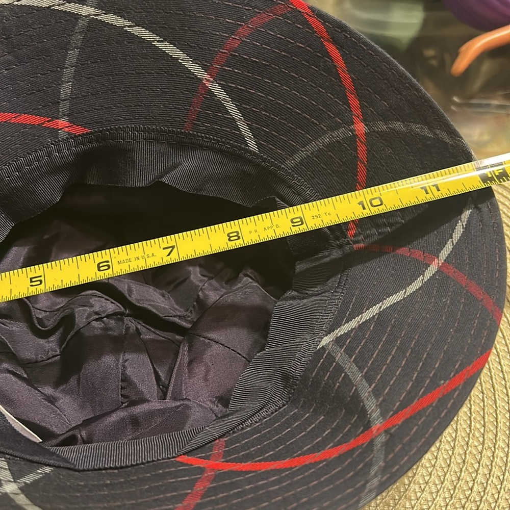 Vintage Burberry Crusher Men’s Hat! Made in England! Burberry - Picture 11 of 12